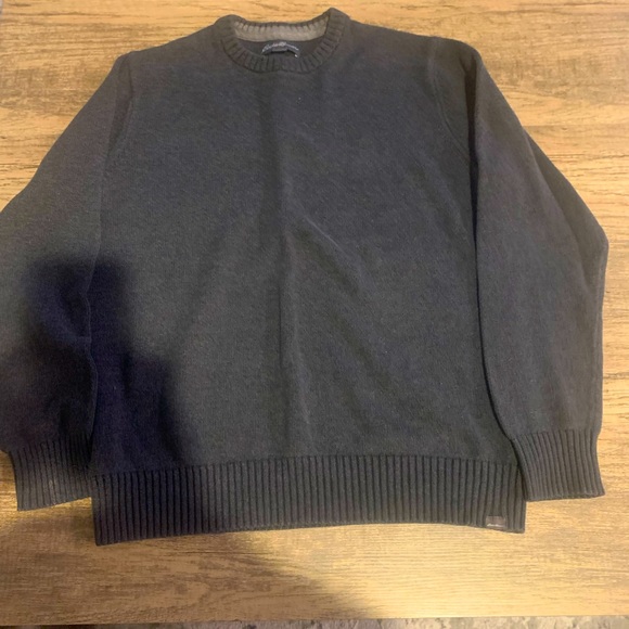 A lot of 6 used Eddie Bauer Men’s Large Sweaters. - Picture 1 of 8